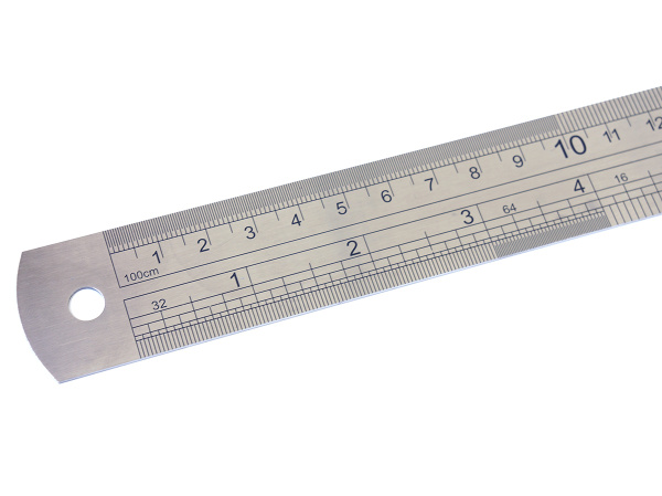 Метр металлический с градацией в сантиметрах и дюймах. Арт NL4166
