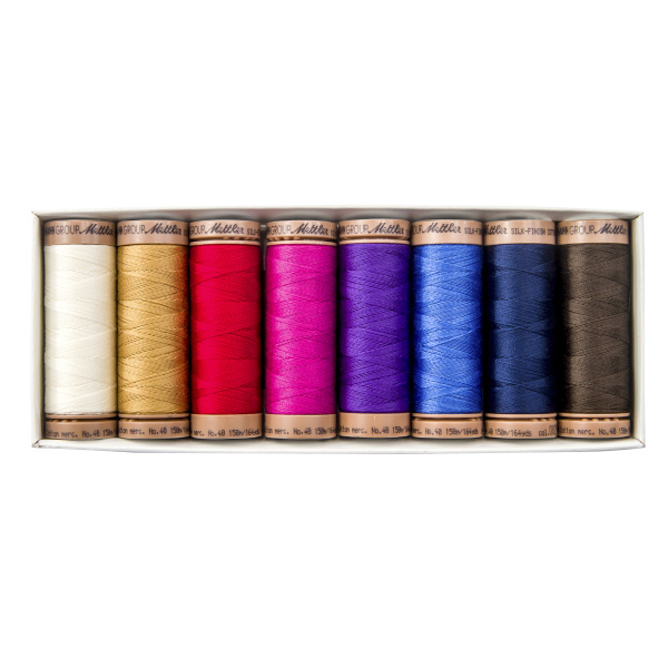 Набор с нитками Silk Finish  в подарочной упаковке, 8 катушек. Арт SFCQ89136-KIT