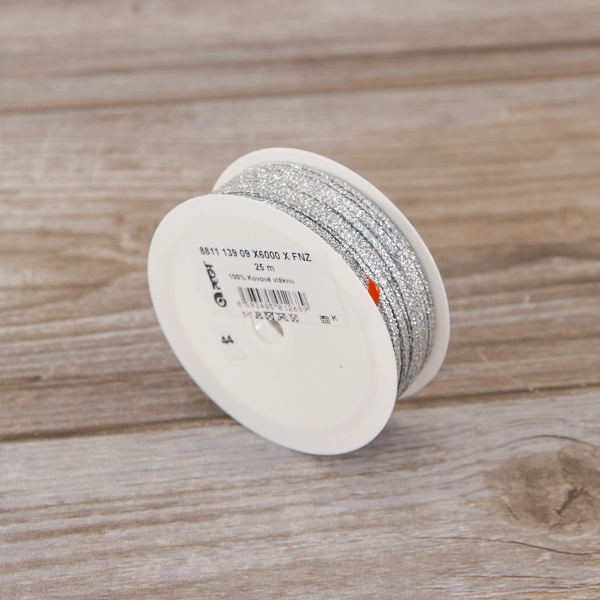 Тесьма PEGA тип декоративная люрексная, цвет серебряный, 2,5 мм. Арт 881113909X6000          