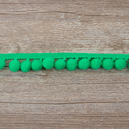 Тесьма с помпонами, диаметр 10 мм, цвет зеленый. Арт PA-18-col.615
