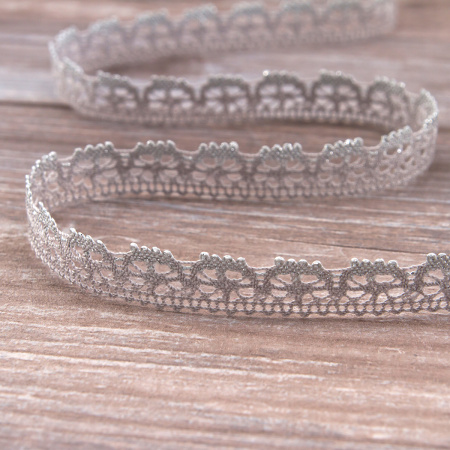 Мерсеризованное хлопковое кружево, 15 мм, цвет серый с серебристым люрексом. Арт 3247/J9                 