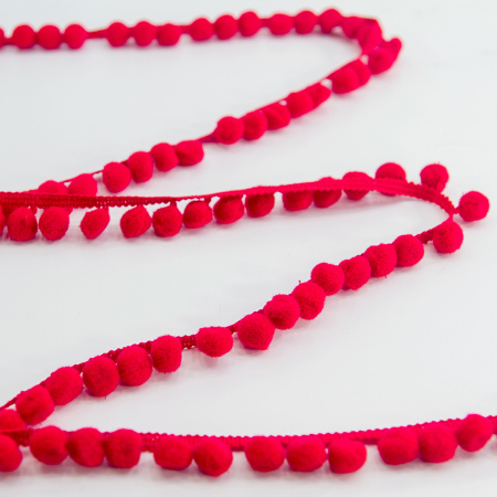 Тесьма с помпонами, диаметр 10 мм, цвет красный. Арт PA-18-col.306