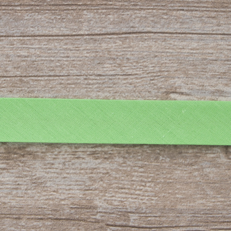 Косая бейка хлопок/полиэстер 20 мм, 25 м, цвет 128, салатовый. Арт 6120-20мм-128           