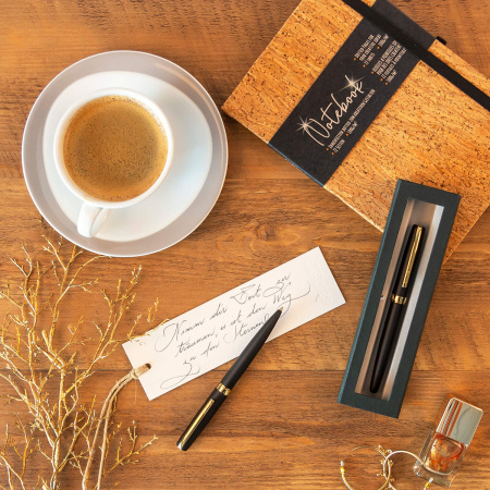 Ручка шариковая "Eleganza" с черным стержнем, толщина линии M, 0.5 мм, корпус черный с золотом. Арт 34596