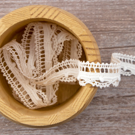 Мерсеризованное хлопковое кружево, 15 мм, белый. Арт 2150/01