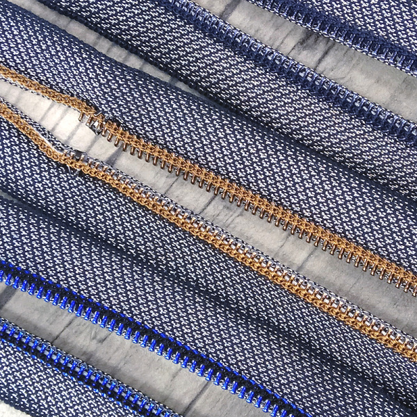 Молния спираль, на люрексной ленте, неразъёмная 1 замок, 6 мм, 18 см, цвет синий джис. Арт 2529211/18/15001