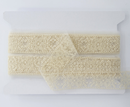 Кружево-вышивка на тюле, 25 мм, 14,6 м. Арт 41706/02