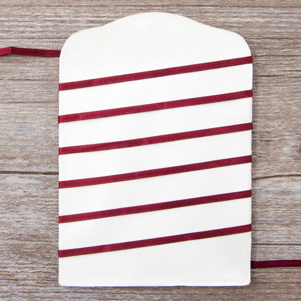 Лента для вышивания SAFISA на блистере, 4 мм, 5 м, цвет 30, бордо. Арт P111-4мм-30             