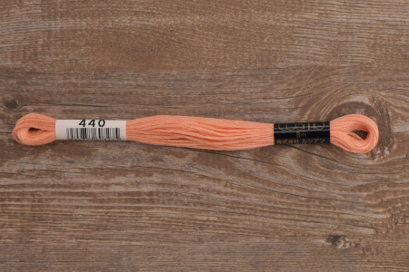 Мулине COSMO однотонный цвет  440       . Арт 25-6/440       