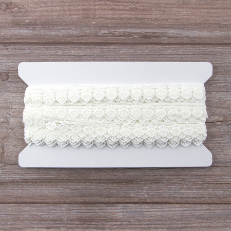 Вышитое шитье на батисте  IEMESA, 70 мм, длина 14 м, цвет белый. Арт I058/01