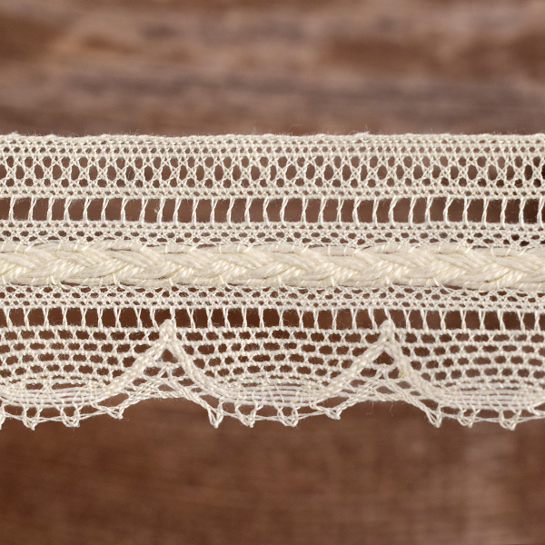 Мерсеризованное хлопковое кружево, 32 мм, цвет шампань. Арт 2177/72