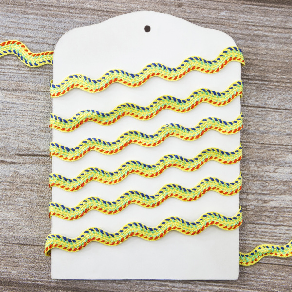 Тесьма PEGA тип вьюнчик, салатовый с орнаментом, 11,5 мм. Арт 841513025DA001         