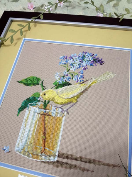 Набор для вышивания "Ветка сирени и канарейка". Арт 06.001.16               