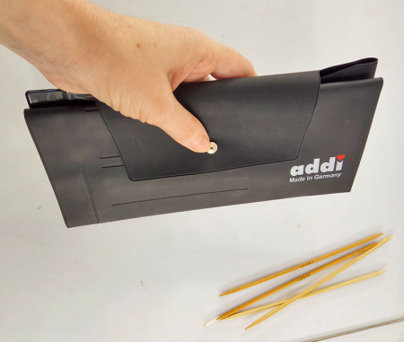 Органайзер addi для хранения чулочных спиц, пластик, 30/10 х 22 см, 10 ячеек. Арт 610-9