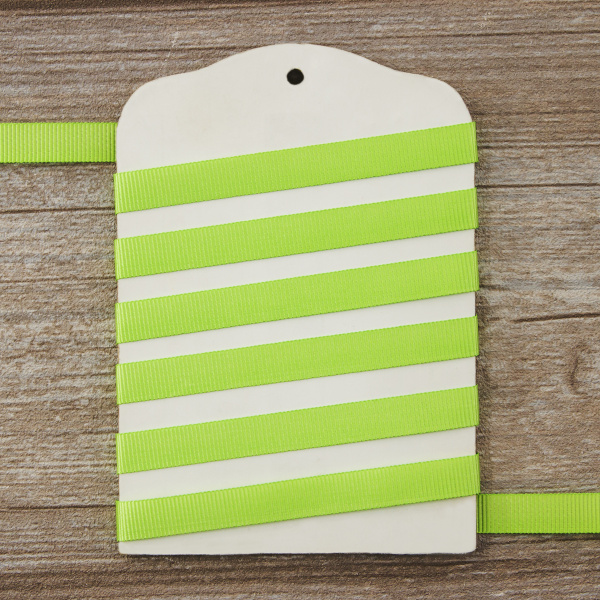 Лента репсовая SAFISA, 10 мм, 25 м, цвет 73 желто-зеленый. Арт 350-10мм-73