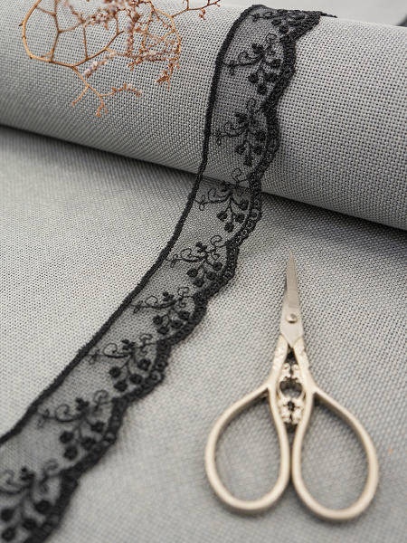 Кружево-вышивка на тюле, 32 мм, цвет черный, 100% полиэстер, 3,5 м. Арт T-30115.13