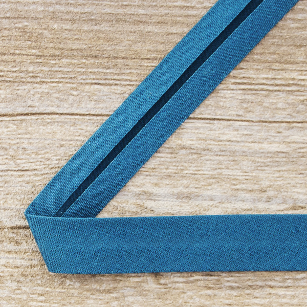 Косая бейка хлопок/полиэстер 20 мм, 25 м, цвет 79, морская волна. Арт 6120-20мм-79            